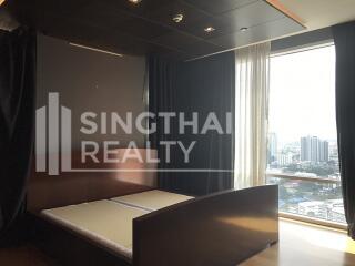 For RENT : Fullerton Sukhumvit / 3 Bedroom / 3 Bathrooms / 171 sqm / 120000 THB [4546973]