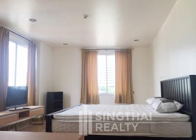 For RENT : The Rise Sukhumvit 39 / 3 Bedroom / 3 Bathrooms / 261 sqm / 100000 THB [5180423]