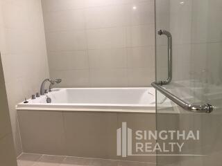 For RENT : Bright Sukhumvit 24 / 3 Bedroom / 3 Bathrooms / 181 sqm / 100000 THB [5615789]