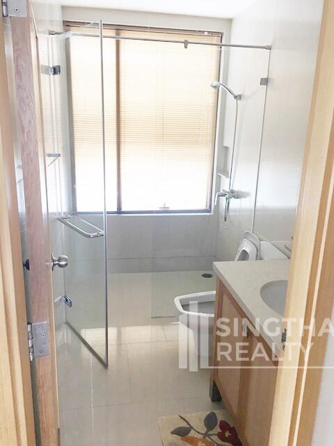 For RENT : The Emporio Place / 3 Bedroom / 3 Bathrooms / 169 sqm / 100000 THB [5921387]