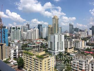 For RENT : D.S. Tower 1 Sukhumvit 33 / 3 Bedroom / 2 Bathrooms / 203 sqm / 100000 THB [6201977]