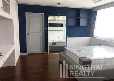 For RENT : D.S. Tower 1 Sukhumvit 33 / 3 Bedroom / 2 Bathrooms / 203 sqm / 100000 THB [6201977]