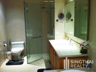 For RENT : The Emporio Place / 2 Bedroom / 2 Bathrooms / 129 sqm / 100000 THB [6355393]