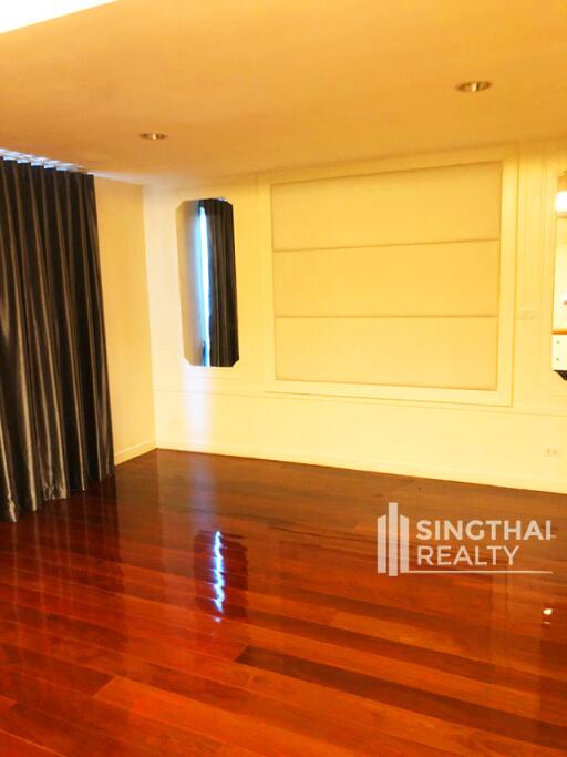 For RENT : Townhouse Thonglor / 4 Bedroom / 5 Bathrooms / 451 sqm / 100000 THB [7616399]