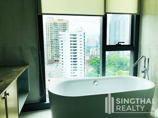 For RENT : Kraam Sukhumvit 26 / 2 Bedroom / 2 Bathrooms / 112 sqm / 120000 THB [8028800]