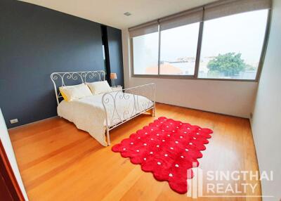 For RENT : Ficus Lane / 3 Bedroom / 3 Bathrooms / 201 sqm / 100000 THB [8206540]