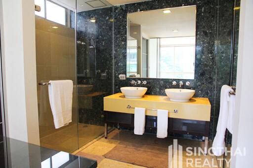 For RENT : Ficus Lane / 3 Bedroom / 3 Bathrooms / 201 sqm / 100000 THB [8206540]