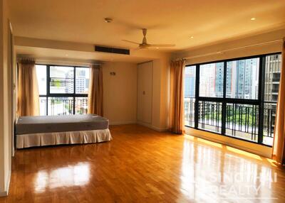 For RENT : TBI Tower / 3 Bedroom / 4 Bathrooms / 447 sqm / 100000 THB [8270755]