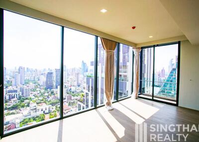 For RENT : Celes Asoke / 3 Bedroom / 4 Bathrooms / 141 sqm / 100000 THB [8312563]