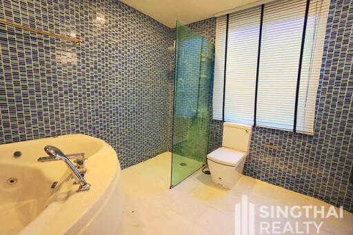 For RENT : Moon Tower / 3 Bedroom / 3 Bathrooms / 292 sqm / 100000 THB [8900593]