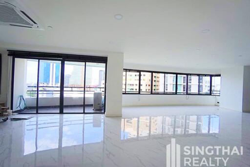 For RENT : Moon Tower / 3 Bedroom / 3 Bathrooms / 292 sqm / 100000 THB [8900593]