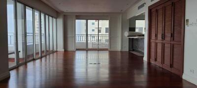 For RENT : Sathorn Park Place / 3 Bedroom / 3 Bathrooms / 296 sqm / 100000 THB [8919707]