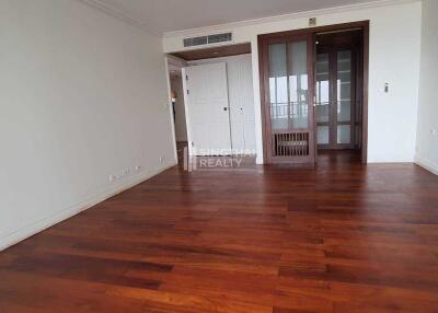 For RENT : Sathorn Park Place / 3 Bedroom / 3 Bathrooms / 296 sqm / 100000 THB [8919707]