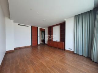 For RENT : The Infinity / 3 Bedroom / 3 Bathrooms / 226 sqm / 100000 THB [9943547]