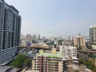 For RENT : TBI Tower / 3 Bedroom / 4 Bathrooms / 446 sqm / 100000 THB [10075312]