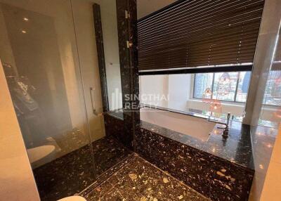 For RENT : BEATNIQ Sukhumvit 32 / 2 Bedroom / 2 Bathrooms / 104 sqm / 100000 THB [10356664]