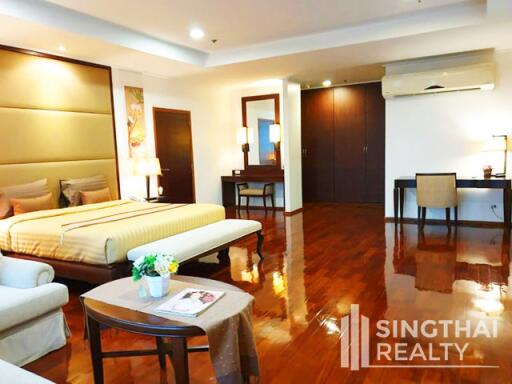 For RENT : Piyathip Place / 3 Bedroom / 3 Bathrooms / 290 sqm / 105000 THB [8408373]