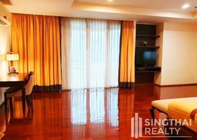 For RENT : Piyathip Place / 3 Bedroom / 3 Bathrooms / 290 sqm / 105000 THB [8408373]