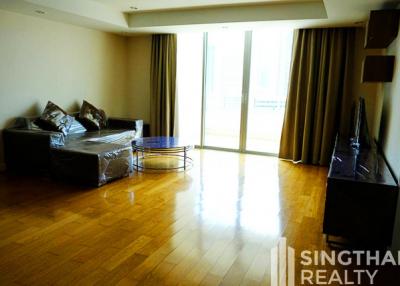 For RENT : Chamchuri Square Residence / 3 Bedroom / 3 Bathrooms / 203 sqm / 108000 THB [8322974]