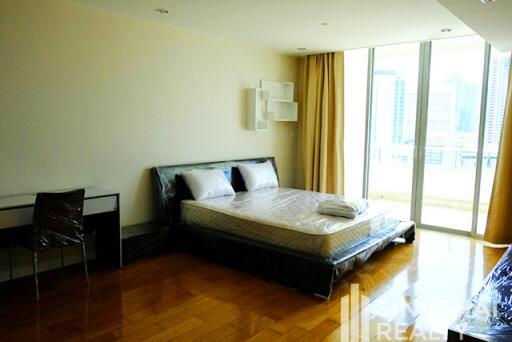 For RENT : Chamchuri Square Residence / 3 Bedroom / 3 Bathrooms / 203 sqm / 108000 THB [8322974]