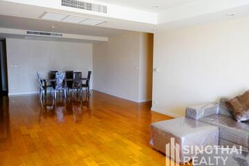 For RENT : Chamchuri Square Residence / 3 Bedroom / 3 Bathrooms / 203 sqm / 108000 THB [8322974]