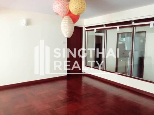 For RENT : House Nana / 3 Bedroom / 2 Bathrooms / 401 sqm / 110000 THB [3929204]