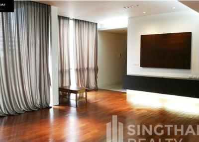 For RENT : Domus / 2 Bedroom / 3 Bathrooms / 168 sqm / 110000 THB [5031374]