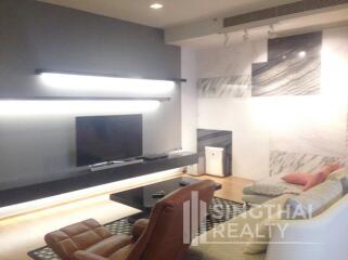 For RENT : Hyde Sukhumvit 13 / 3 Bedroom / 3 Bathrooms / 151 sqm / 110000 THB [5461070]