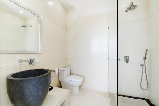 3 ห้องนอน, 3 ห้องน้ำ บ้าน ราคา ฿ 120,000/เดือน