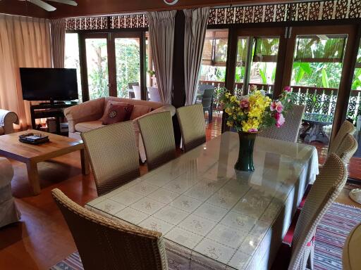 Beach Villa 4 Bedroom in Bang Por with private pool and garden