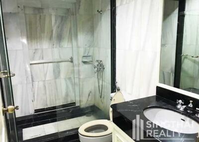 For RENT : Le Raffine Sukhumvit 24 / 4 Bedroom / 5 Bathrooms / 371 sqm / 110000 THB [6498566]