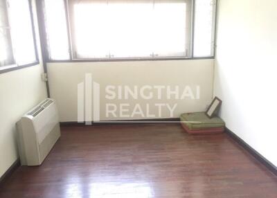 For RENT : House Thonglor / 3 Bedroom / 3 Bathrooms / 201 sqm / 120000 THB [3782000]