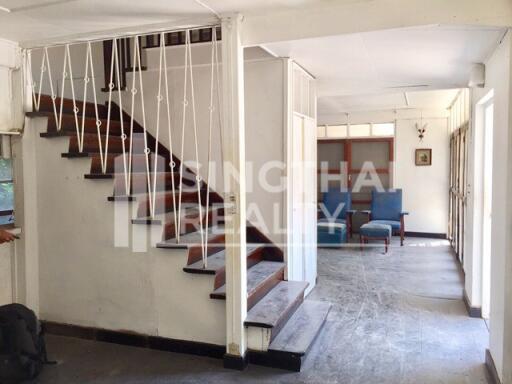 For RENT : House Thonglor / 3 Bedroom / 3 Bathrooms / 201 sqm / 120000 THB [3781469]