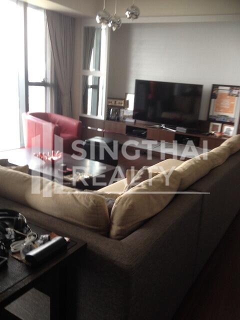 For RENT : The Met / 3 Bedroom / 3 Bathrooms / 194 sqm / 120000 THB [3979634]