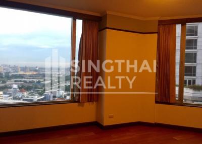 For RENT : All Season Mansion / 3 Bedroom / 3 Bathrooms / 202 sqm / 120000 THB [4404629]