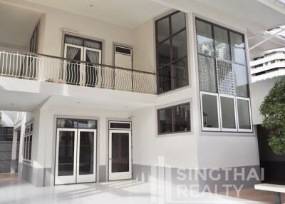 For RENT : House Nana / 3 Bedroom / 4 Bathrooms / 331 sqm / 120000 THB [4914167]