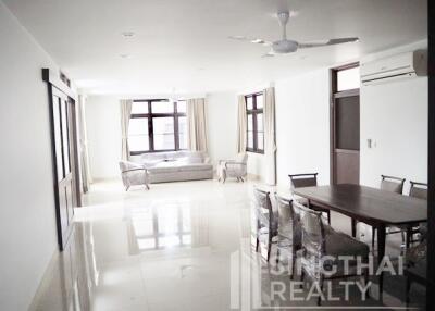 For RENT : House Nana / 3 Bedroom / 4 Bathrooms / 331 sqm / 120000 THB [4914167]