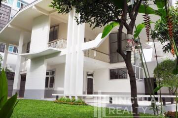 For RENT : House Nana / 3 Bedroom / 4 Bathrooms / 331 sqm / 120000 THB [4914167]