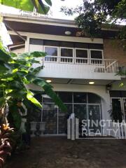 For RENT : House Ekkamai / 3 Bedroom / 4 Bathrooms / 281 sqm / 120000 THB [5790437]