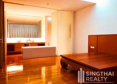 For RENT : Domus / 2 Bedroom / 3 Bathrooms / 168 sqm / 120000 THB [6564744]