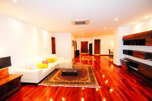 For RENT : Tower Park / 3 Bedroom / 3 Bathrooms / 281 sqm / 120000 THB [6695724]