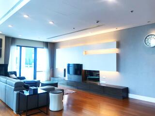 For RENT : Bright Sukhumvit 24 / 3 Bedroom / 3 Bathrooms / 189 sqm / 120000 THB [6940815]