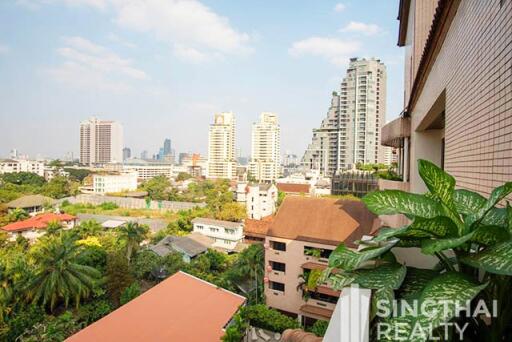 For RENT : Raintree Village Apartment / 4 Bedroom / 4 Bathrooms / 421 sqm / 120000 THB [7294060]