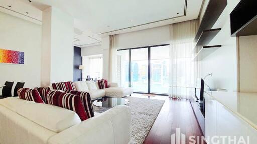 For RENT : Le Raffine Jambu Dvipa Sukhumvit 39 / 2 Bedroom / 3 Bathrooms / 237 sqm / 120000 THB [7343153]