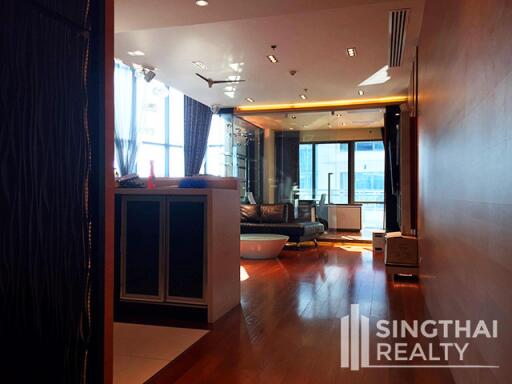 For RENT : Bright Sukhumvit 24 / 3 Bedroom / 3 Bathrooms / 189 sqm / 120000 THB [7443925]