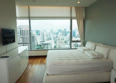 For RENT : Oriental Residence / 2 Bedroom / 2 Bathrooms / 129 sqm / 120000 THB [8039129]