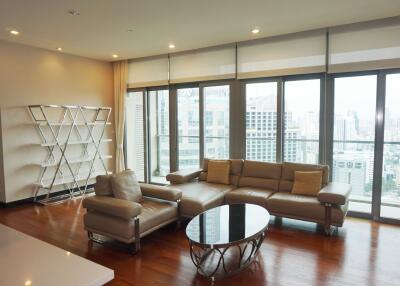 For RENT : Oriental Residence / 2 Bedroom / 2 Bathrooms / 129 sqm / 120000 THB [8039129]