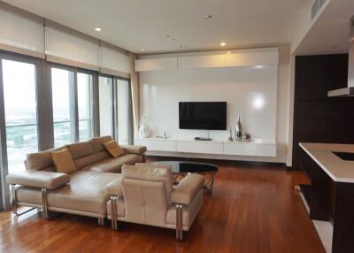 For RENT : Oriental Residence / 2 Bedroom / 2 Bathrooms / 129 sqm / 120000 THB [8039129]