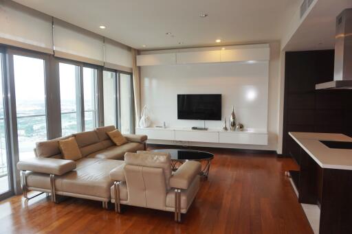 For RENT : Oriental Residence / 2 Bedroom / 2 Bathrooms / 129 sqm / 120000 THB [8039129]