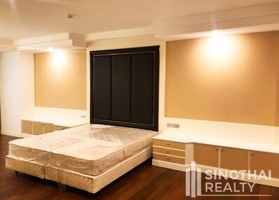 For RENT : Shanti Sadan / 3 Bedroom / 3 Bathrooms / 286 sqm / 120000 THB [8210945]